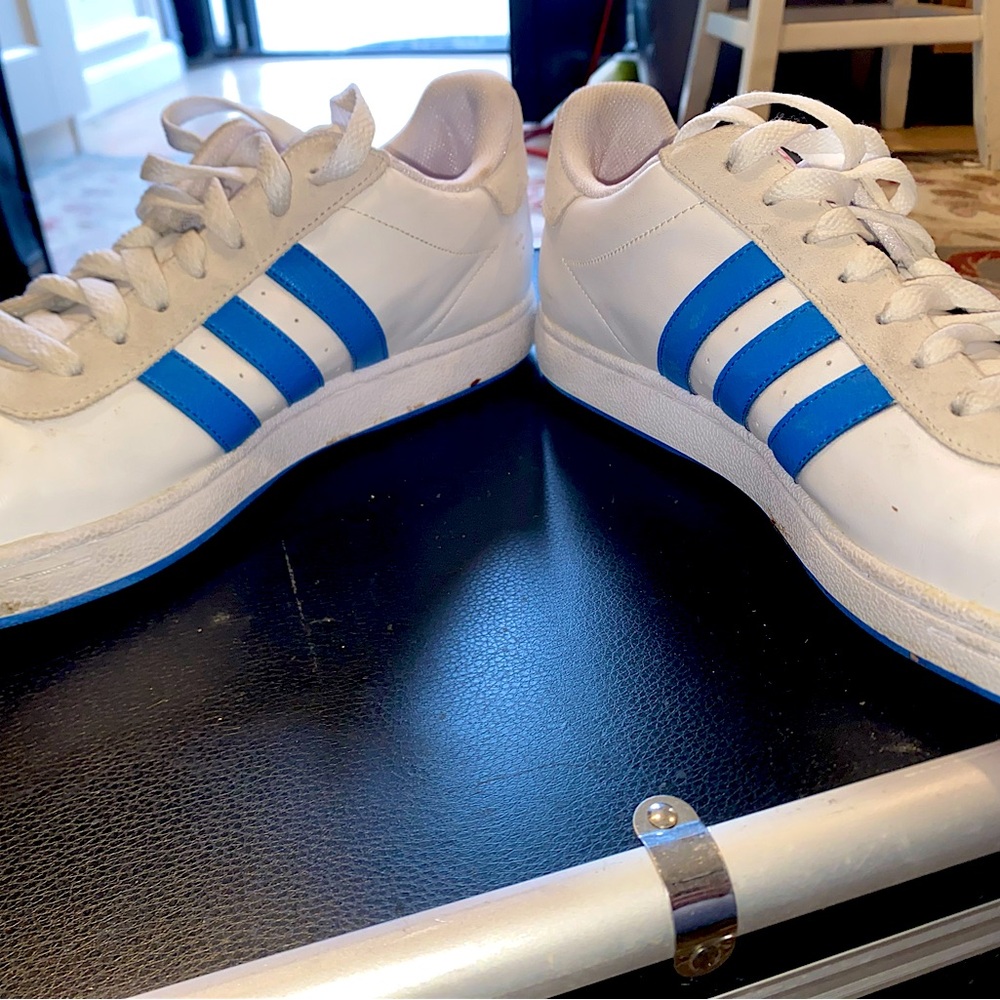 Adidas size 9 1/2 shoes